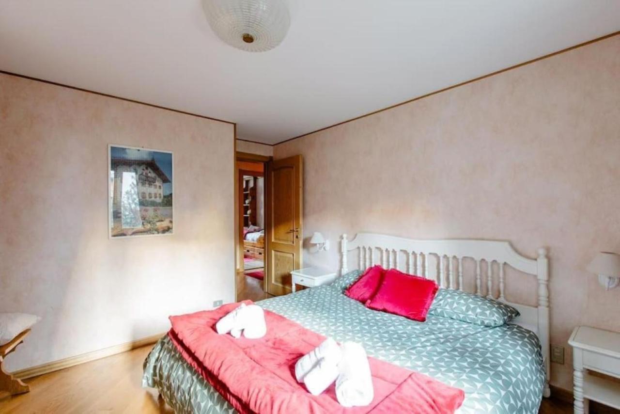 Lo Chalet Nel Cuore Di Courmayeur Exterior photo